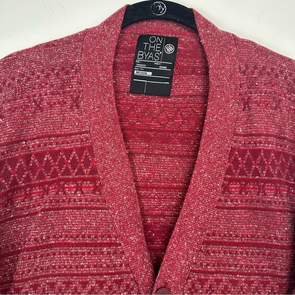 On The Byas Men’s Cardigan Size Medium Red Geometric Striped Grandpa Office - Picture 3 of 7